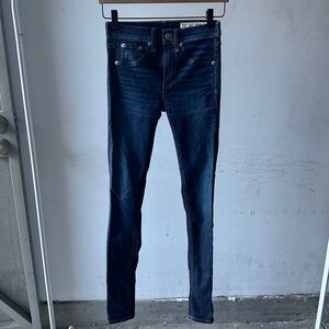 Host Pick! 👖 Rag & Bone 10 Inch Skinny Jeans